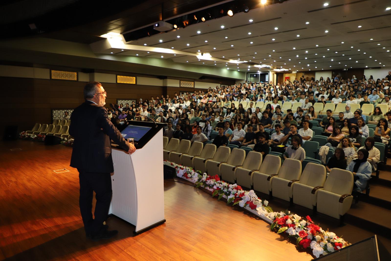 2024-2025 Eğitim Öğretim Yılı Hazırlık Sınıfı Öğrencilerine Yönelik Oryantasyon Programı Gerçekleşti