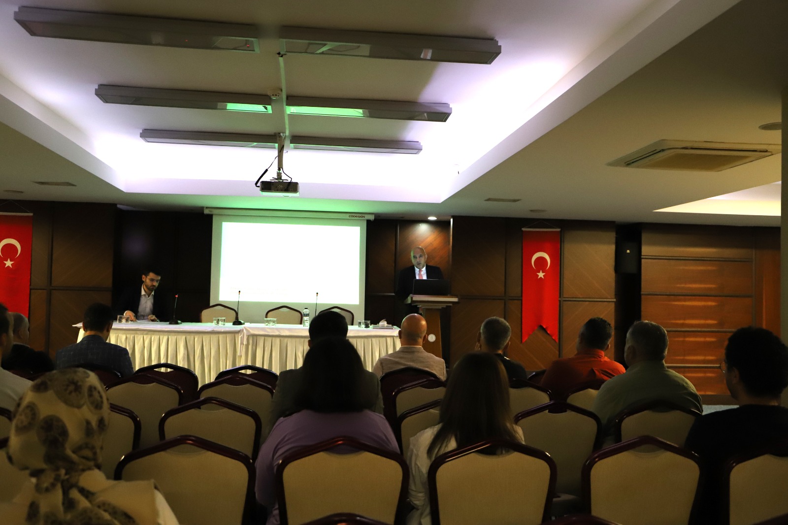 AYBÜ’de Hizmet İçi Eğitim Çalıştayı Düzenlendi