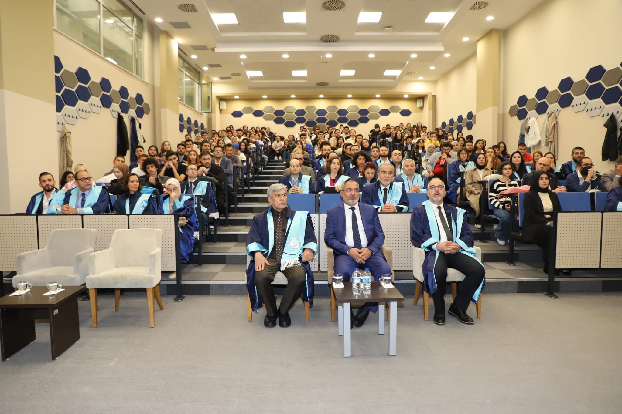 Ankara Yıldırım  Beyazıt  Üniversitesi  Hukuk  Fakültesi  2023-2024  Eğitim-Öğretim  Yılı  Oryantasyon  Programı  ile  Yeni  Öğrencilerini  Karşıladı 