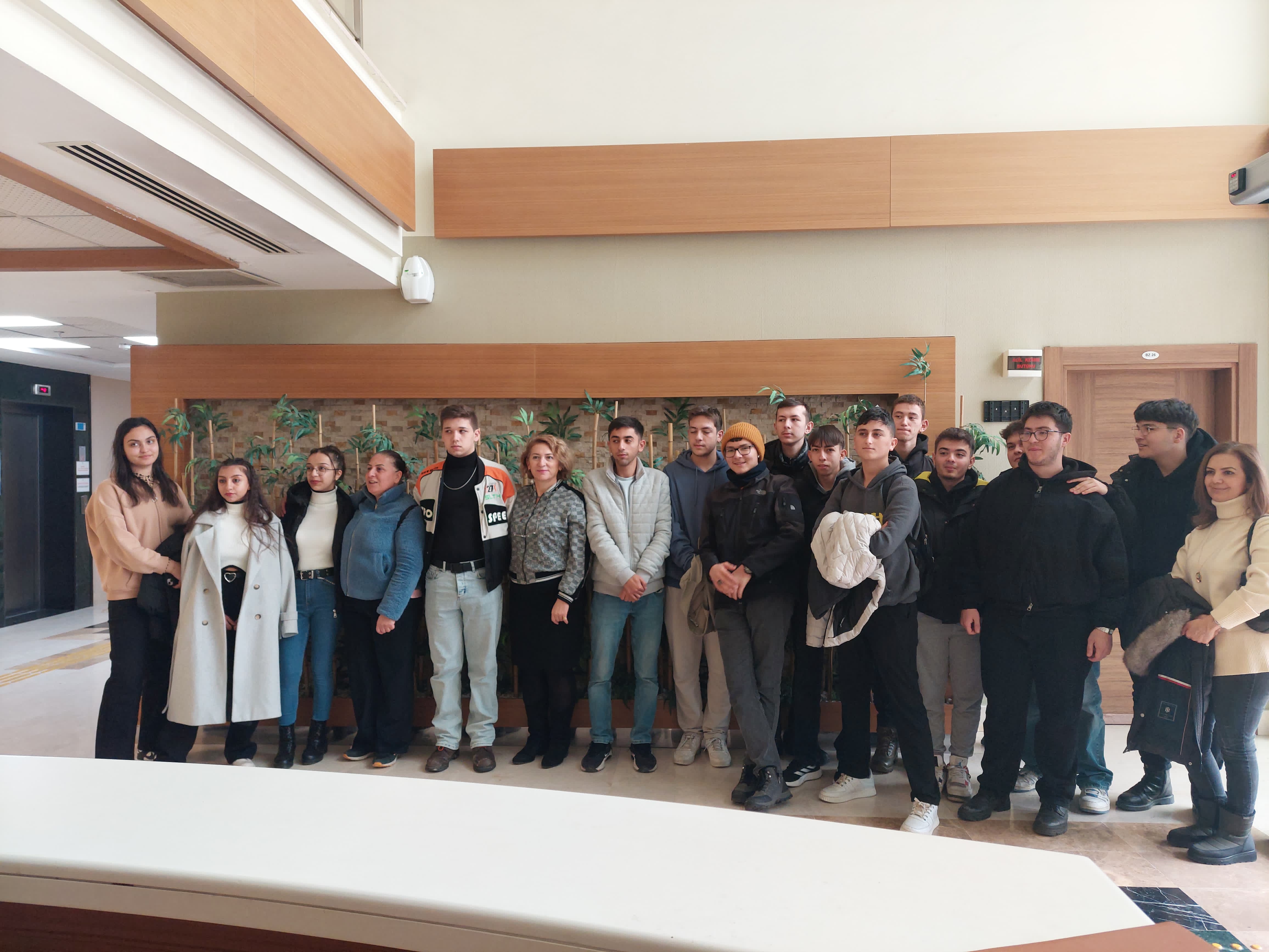 Batıkent Şevket Evliyagil Mesleki ve Teknik Anadolu Lisesi öğrencileri Fakültemizi ziyaret etmiştir.