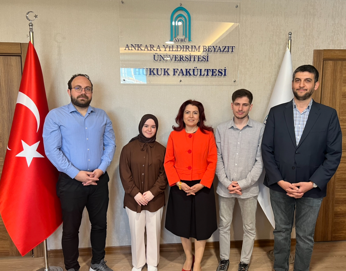 Uzay Hukuku Farazi Dava Yarışması (Manfred Lachs Space Law Moot Court) Takımımızdan Fakültemiz Dekanına Ziyaret