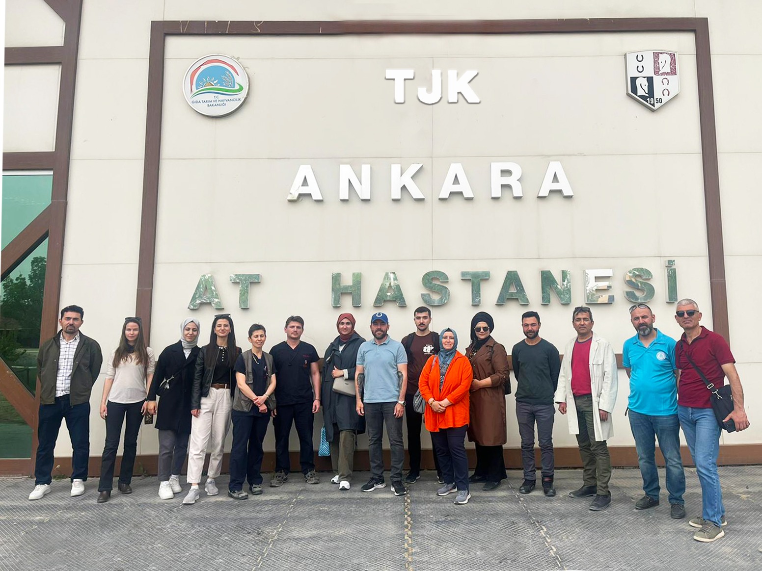 AYBÜ Atçılık ve Antrenörlüğü Programı Öğrencileri Uygulamalı Eğitimlerini Ankara 75. Yıl Hipodromunda Gerçekleştirdi