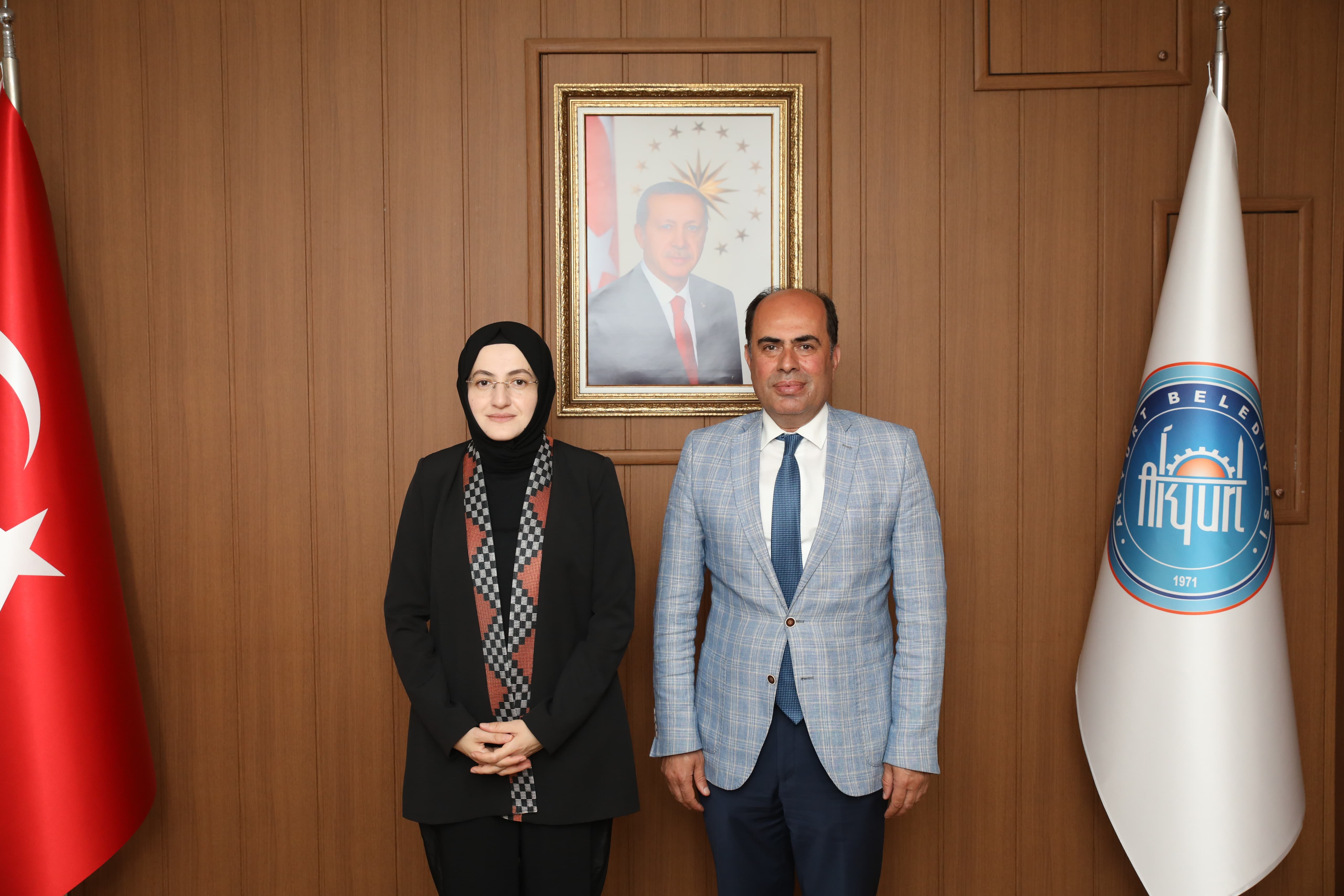 Prof. Dr. Mustafa ORÇAN Hocamızdan, Akyurt Belediye Başkanı Hilal AYIK’a Nezaket Ziyareti