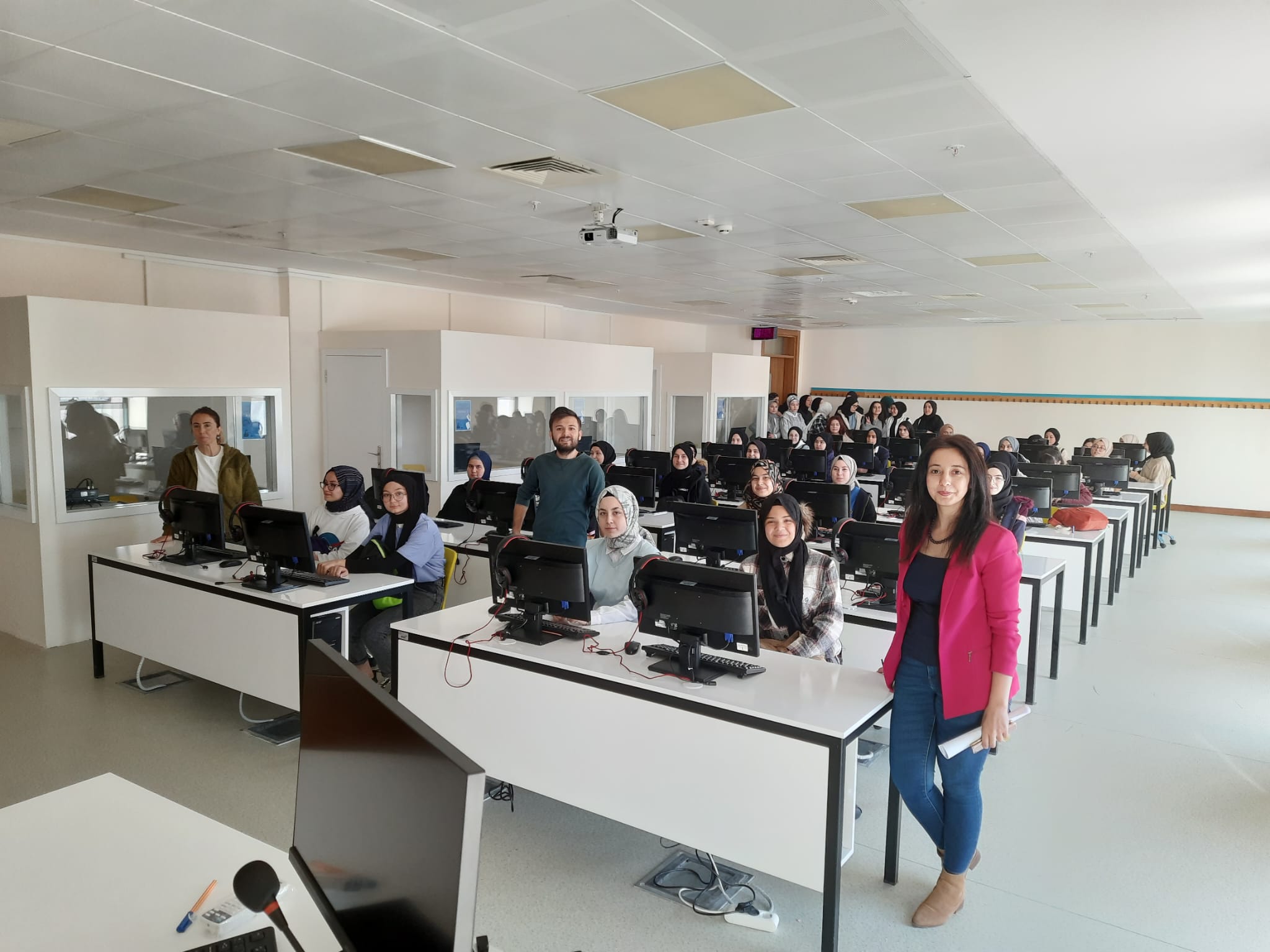 Keçiören Anadolu İmam Hatip Lisesi Fen ve Sosyal Bilimler Proje Okulu'ndan Üniversitemize Ziyaret