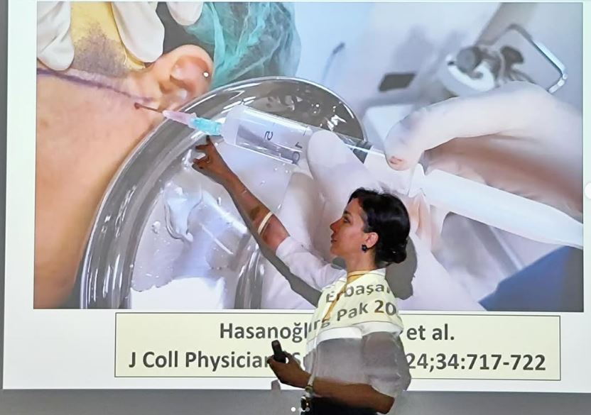 Fakültemiz Öğretim Üyelerinden Doç. Dr. Neda Hasanoğlu Erbaşar,Basel Üniversitesi tarafından klinik ve akademik katkılarından dolayı Onursal Profesörlük (Honorary Research Professor) unvanına layık görülmüştür.