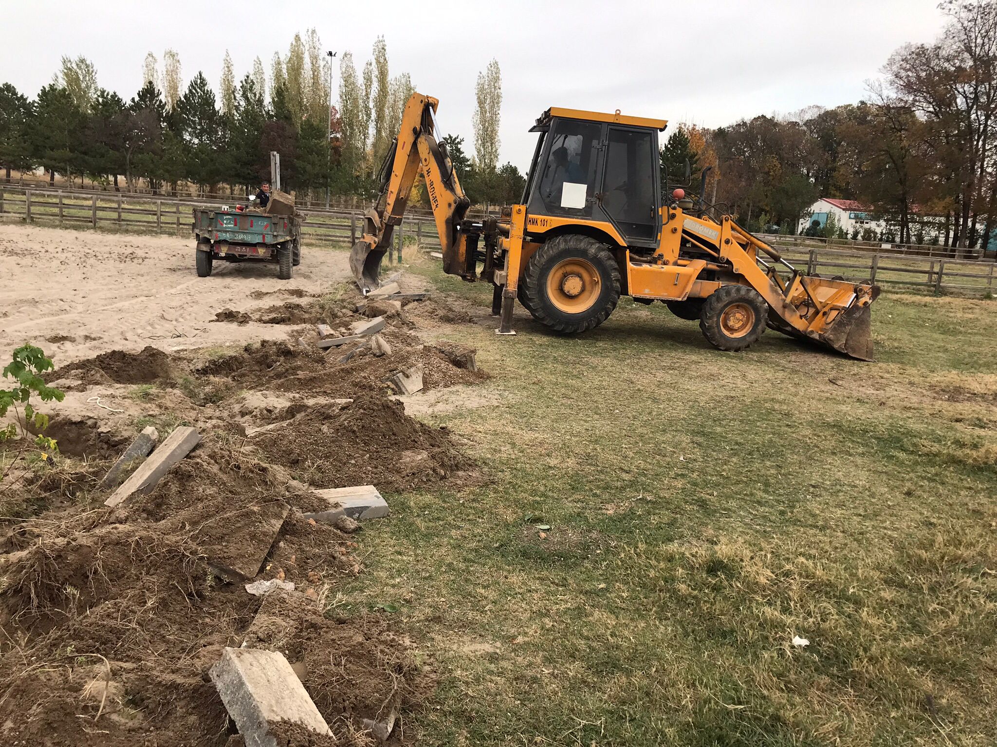 MERKEZİMİZ AT EĞİTİM MANEJİ BÜYÜTÜLDÜ