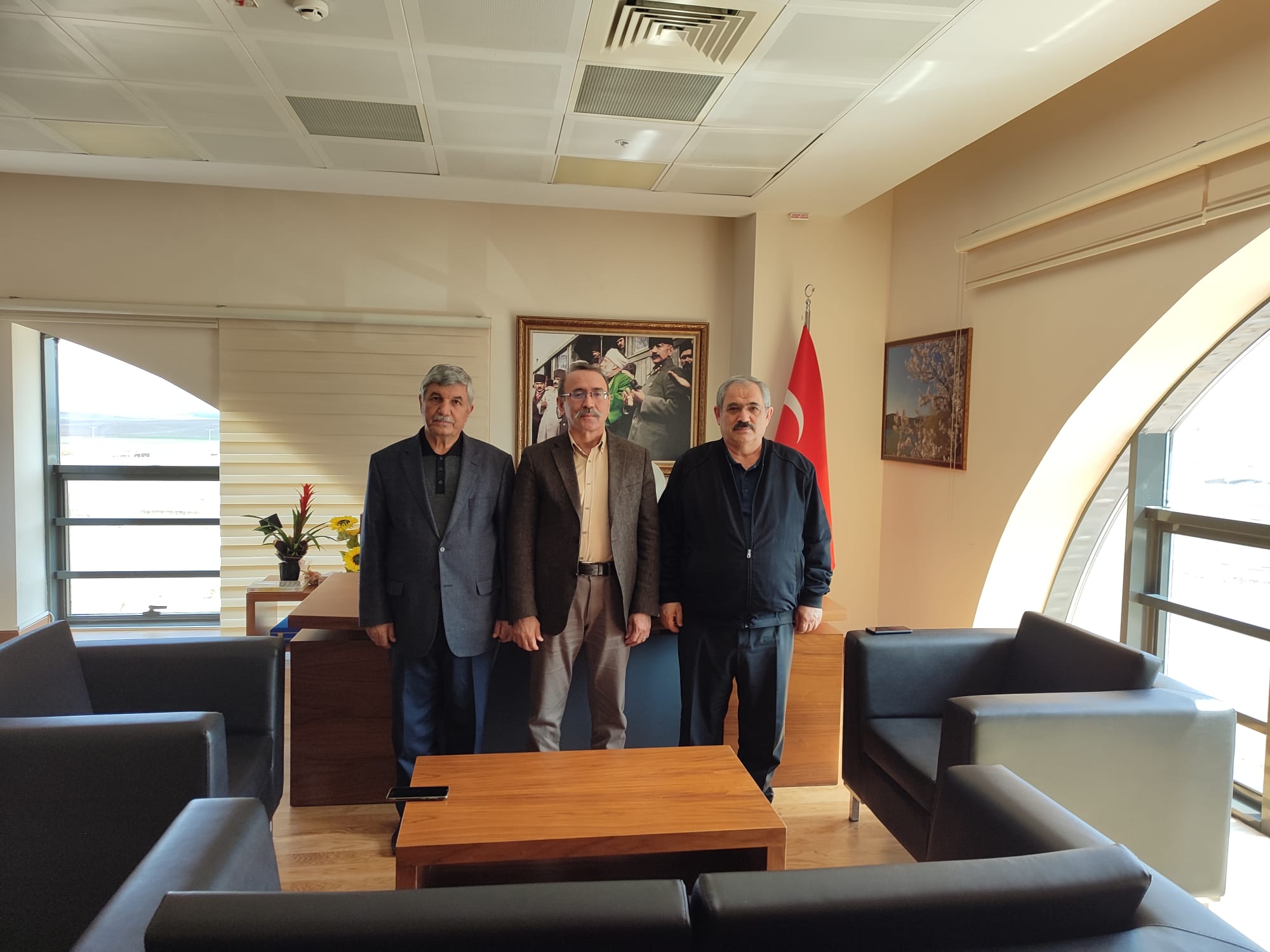 Fakültemiz Kurucu Dekanı Prof. Dr. Mehmet AKKUŞ' tan Tebrik Ziyareti 