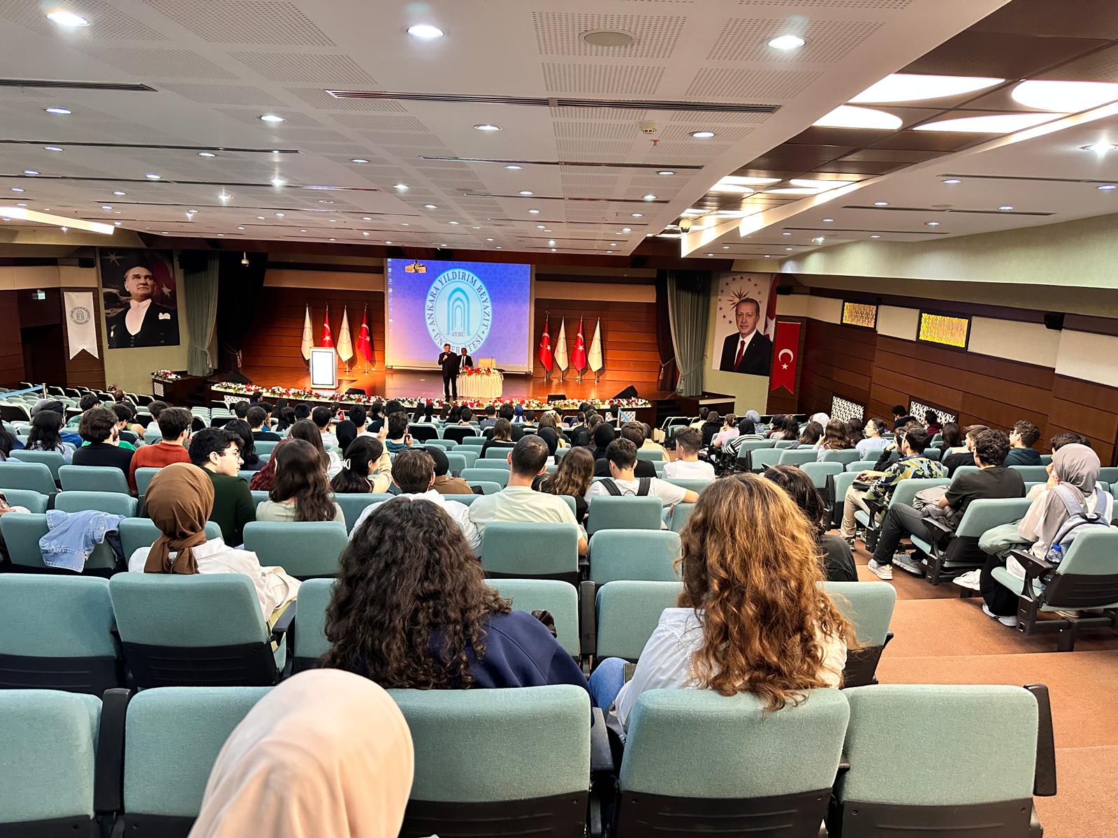 Hazırlık Sınıfı Öğrencilerine Yönelik Kulüp Tanıtım Toplantısı Gerçekleşti