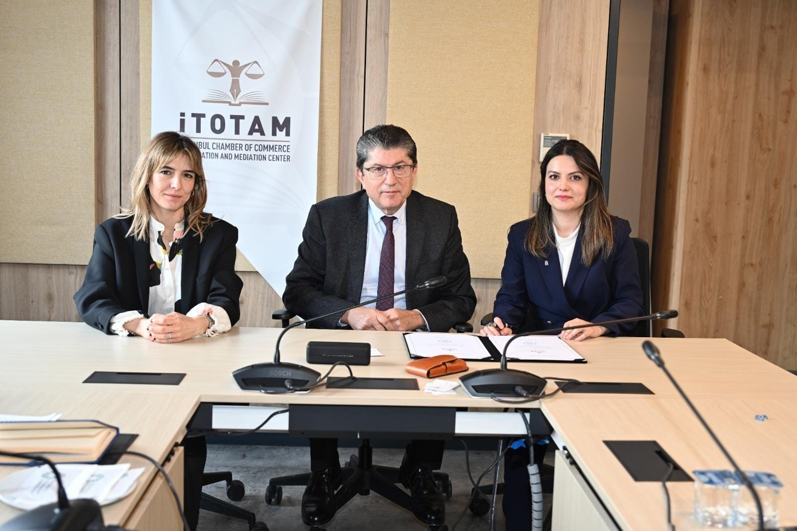 Merkezimiz ile İstanbul Ticaret Odası Tahkim ve Arabuluculuk Merkezi (İTOTAM) Arasında İşbirliği Protokolü imzalandı.
