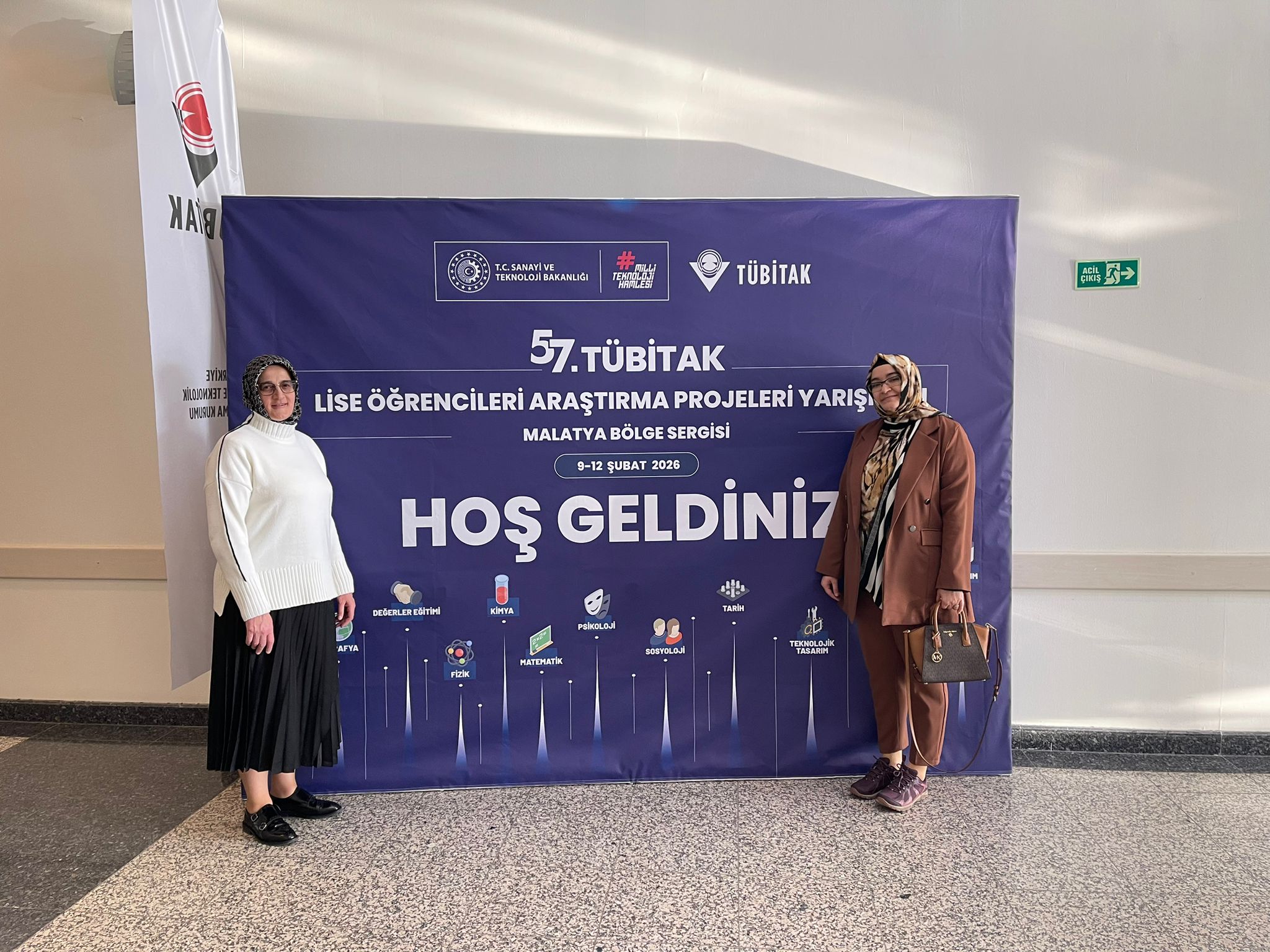 9–12 Şubat 2026 tarihleri arasında, bölümümüz öğretim üyeleri Prof. Dr. Fatma Elif Ergin ve Doç. Dr. K. Büşra Kaynak Ekici TÜBİTAK 57. Lise Öğrencileri Araştırma Projeleri Yarışması Malatya Bölge Sergisi’ne jüri üyesi olarak katılmışlardır.