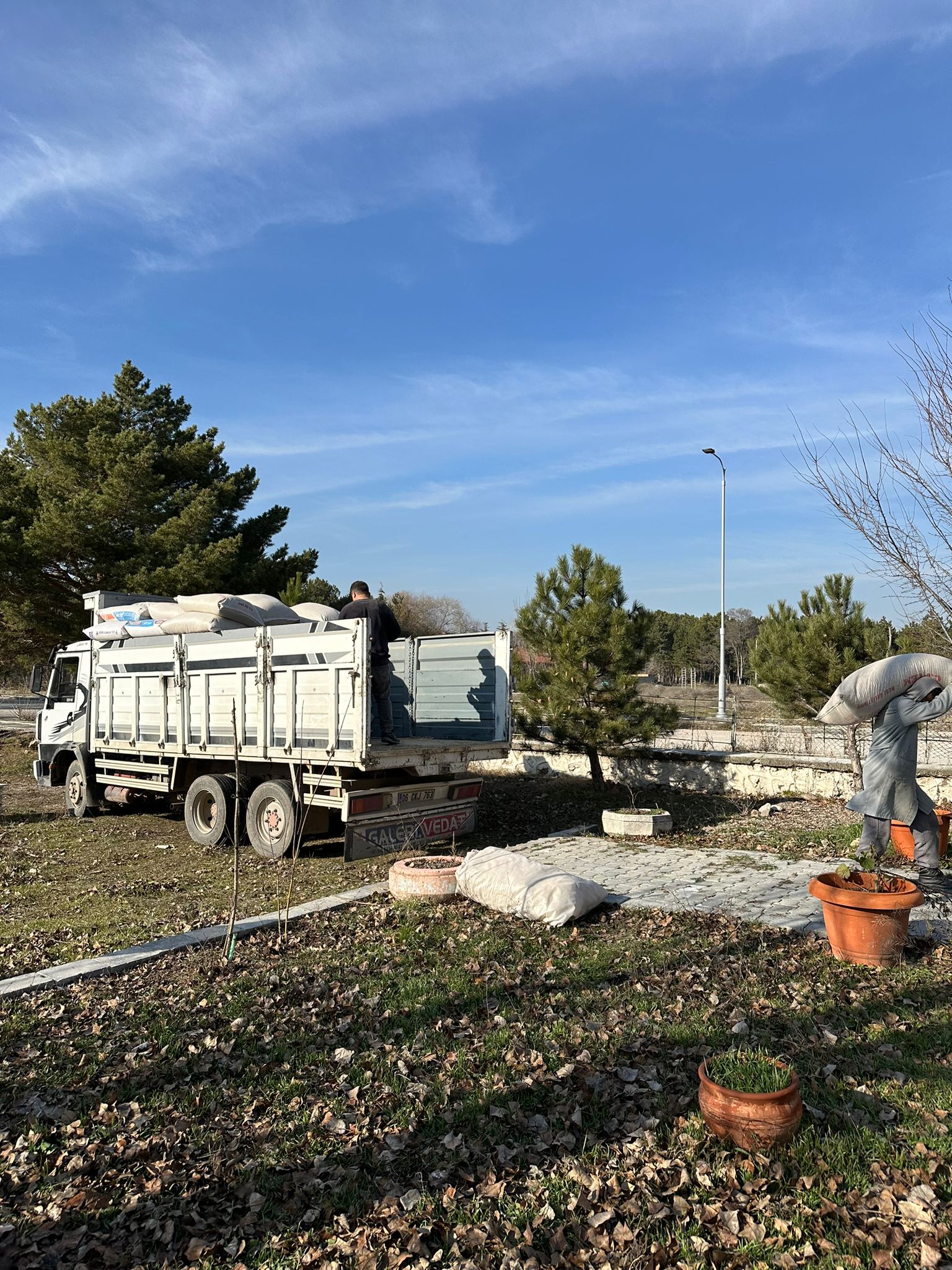 HİPPOTERAPİ MERKEZ ATLARIMIZA YEM ALIMI YAPILDI