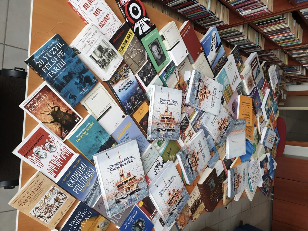 TÜRKİYE KATILIM BANKALARI BİRLİĞİ'NDEN YERLEŞKEMİZE KİTAP BAĞIŞI