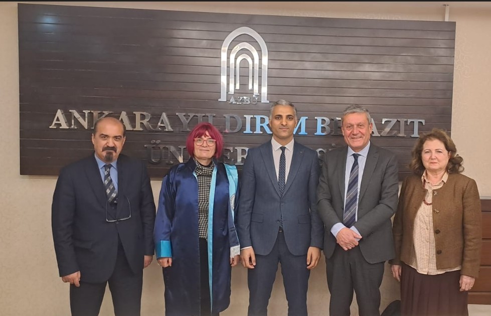 Uluslararası Ticaret ve Finans Tezli Yüksek Lisans Programı Öğrencilerimizin Tez Savunması Gerçekleştirildi.