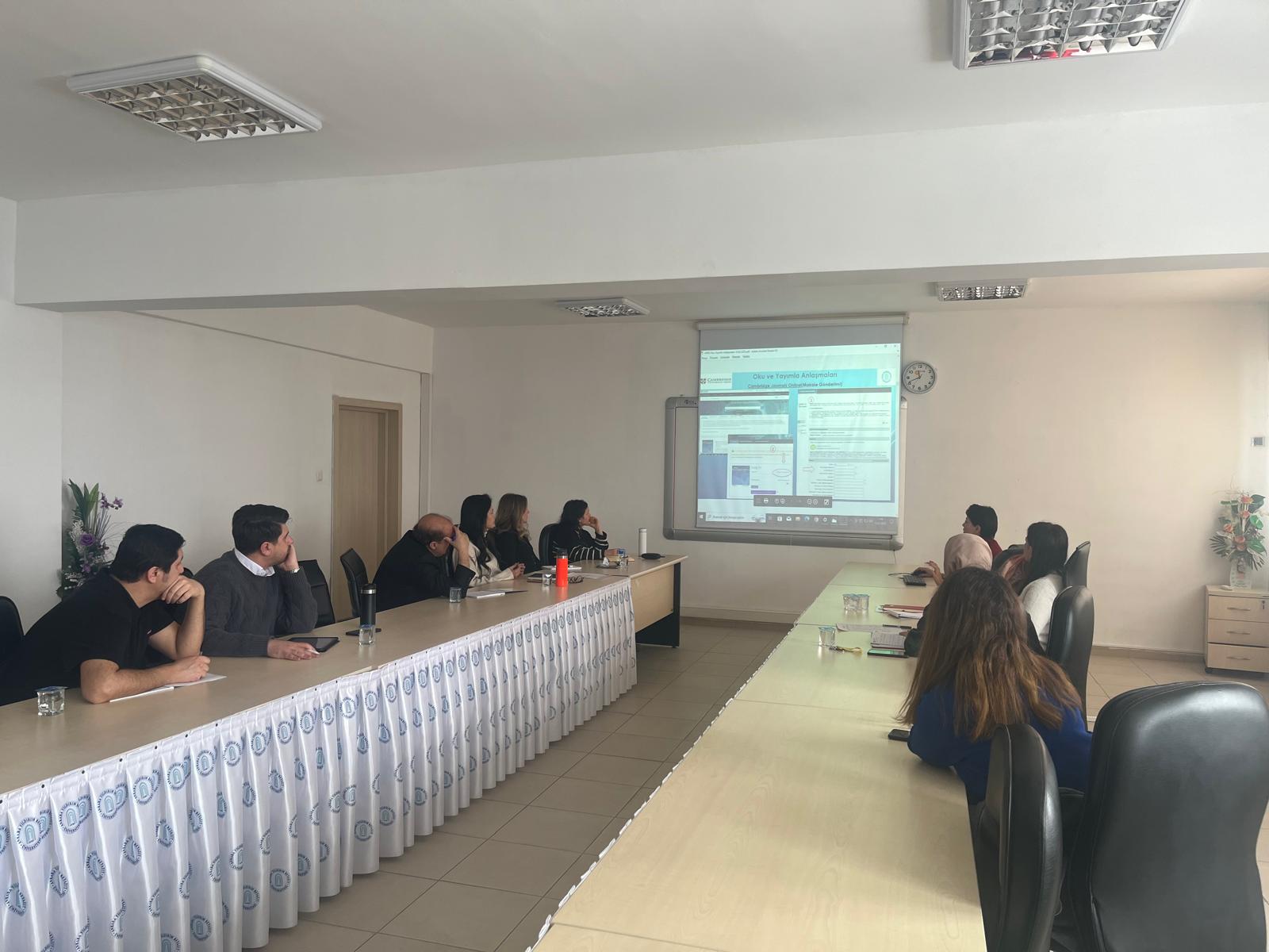 Kütüphane ve Dökümantasyon Başkanlığı Tarafından Oku-Yayımla Anlaşmaları Alanında Fakültemiz Akademik Personeline Seminer Düzenlendi.