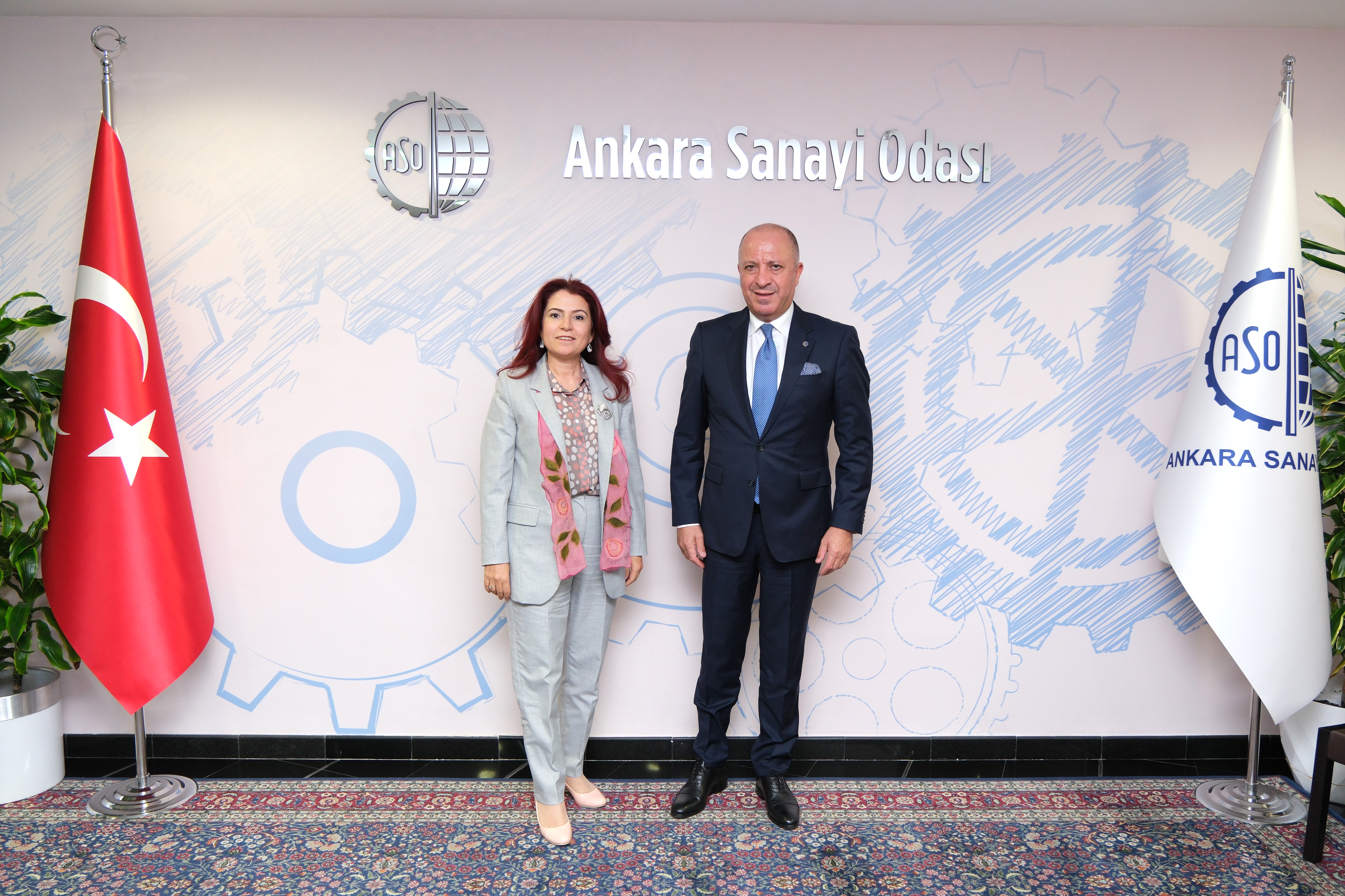 Our Dean Prof.Dr. Neslihan KARATAŞ DURMUŞ visited Ankara Chamber of Industry President Seyit ARDIÇ.