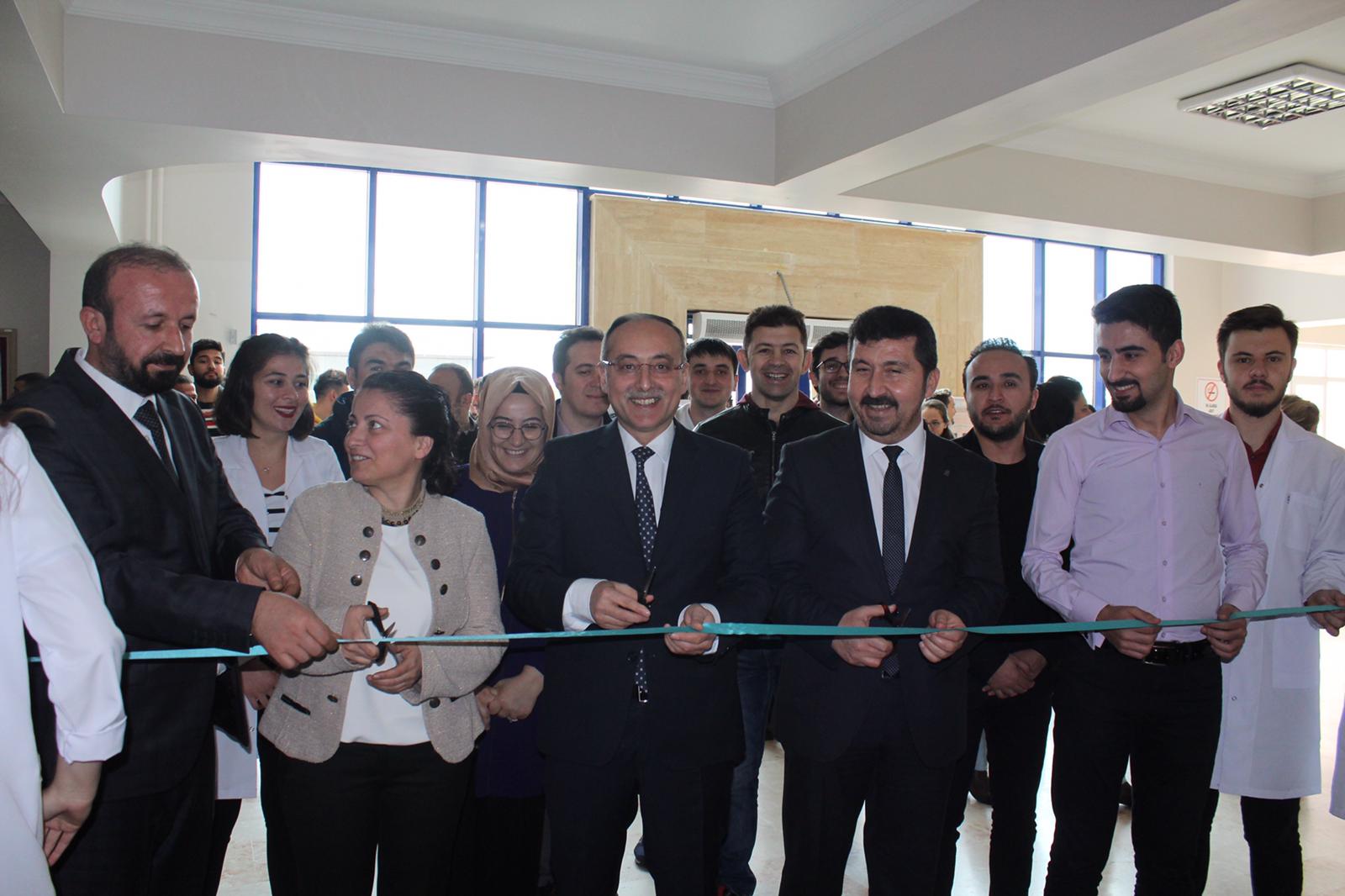 Fakültemizde Kampüste Duymayan Kalmasın isimli işitme taraması etkinliği gerçekleştirildi