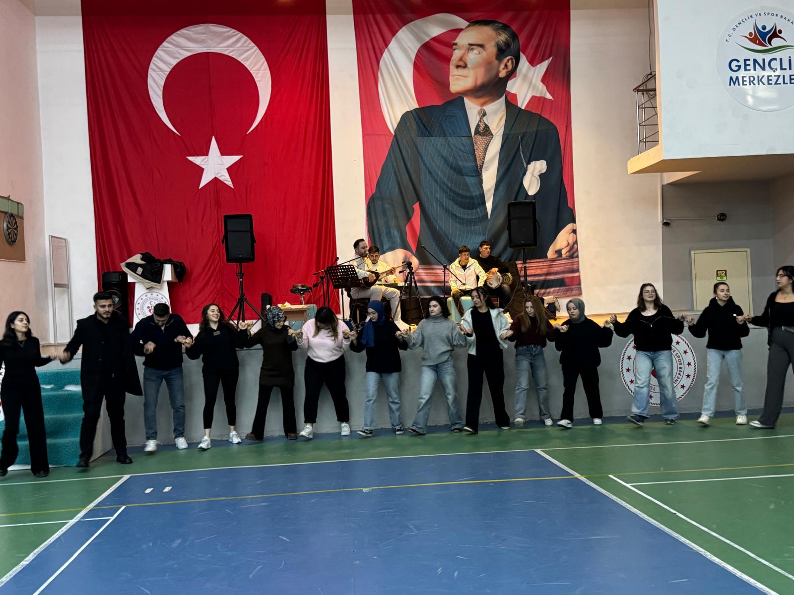 Final Sınavları Öncesi "Biz Bize Moral Akşamı" Düzenlendi.