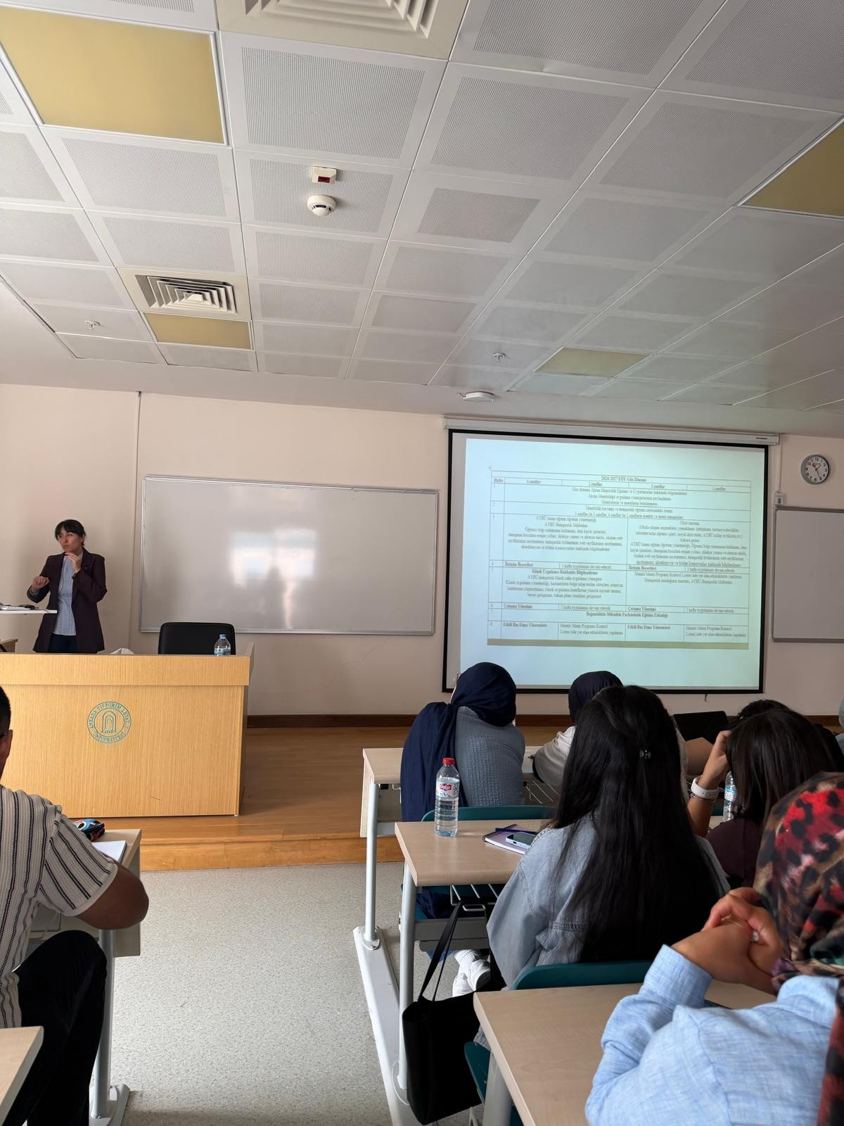 Associate Professor Reyhan Eskiyurt introducing the weekly content of the Mentor–Mentee Program to second-year students.