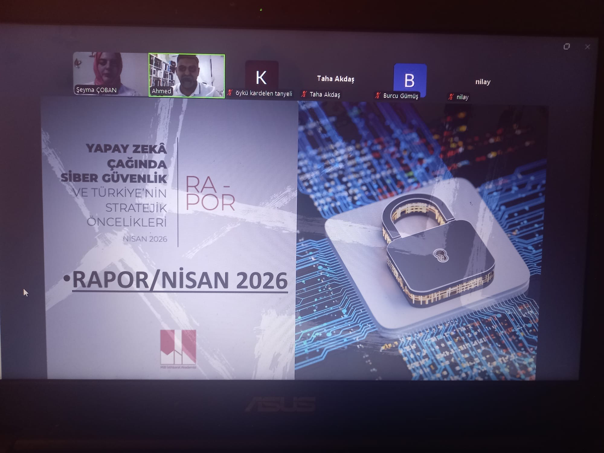 Online sunum ekran görüntüsü