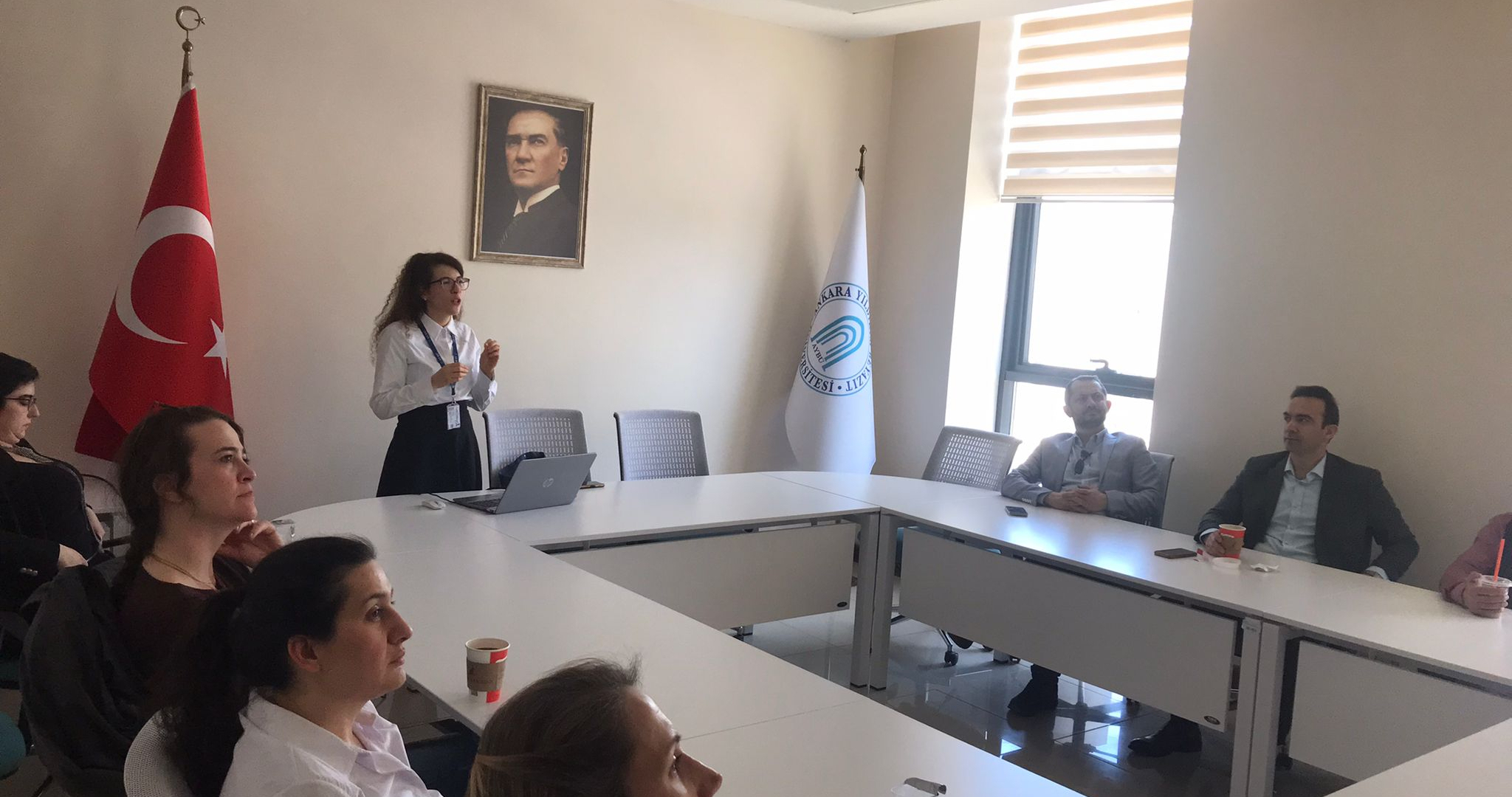 Academic Insights series goruntuleri